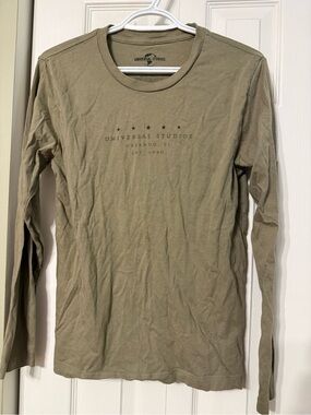 Women’s long sleeve